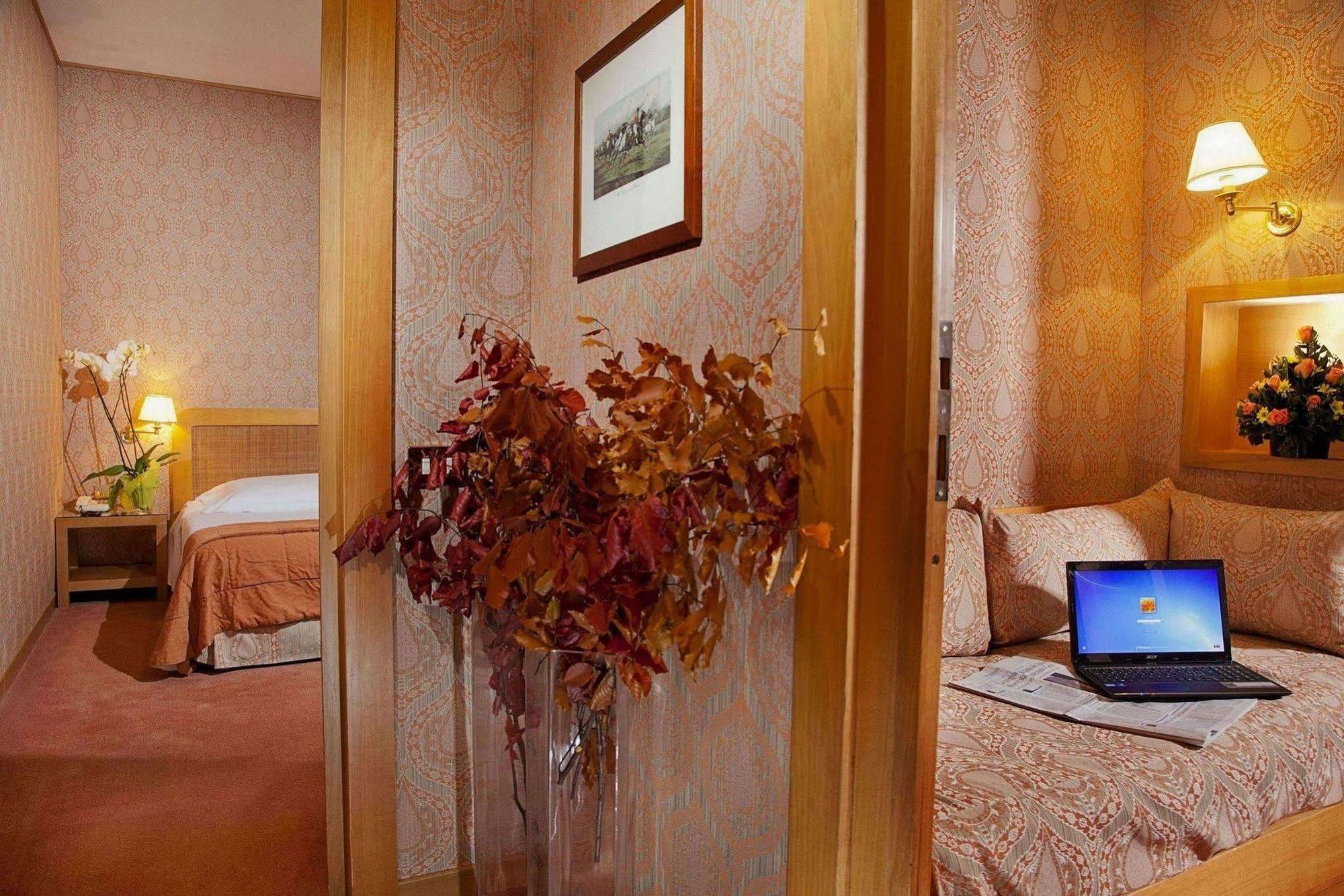 Hotel Polo 4*